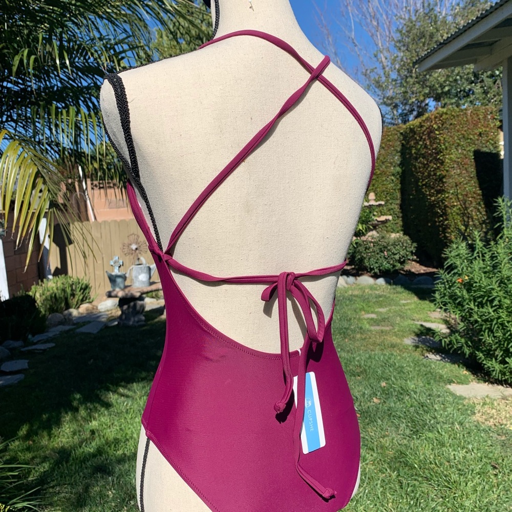 One-piece swimsuit by Cupshe - Picture 6 of 14